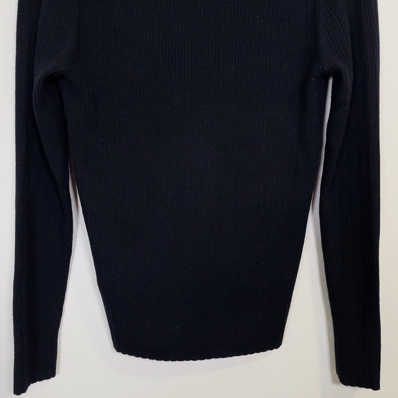 CLUB  MONACO | RIBBED EVERYDAY COLLAR SWEATER - Picture 9 of 12